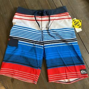 Quiksilver 4 Way Stretch Boardshorts Size 28